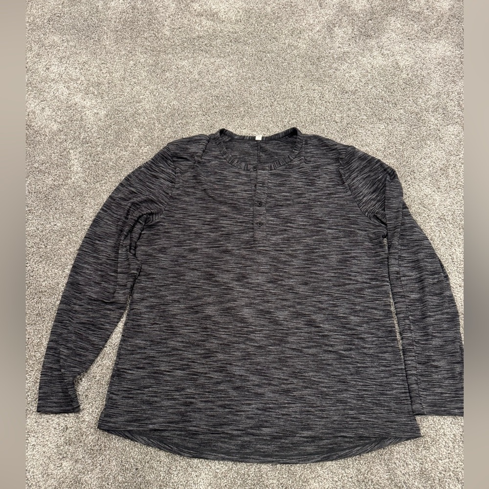Luluemon men’s Henley long sleeve shirt XL